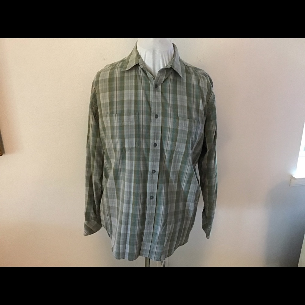 Long sleeve casual shirt